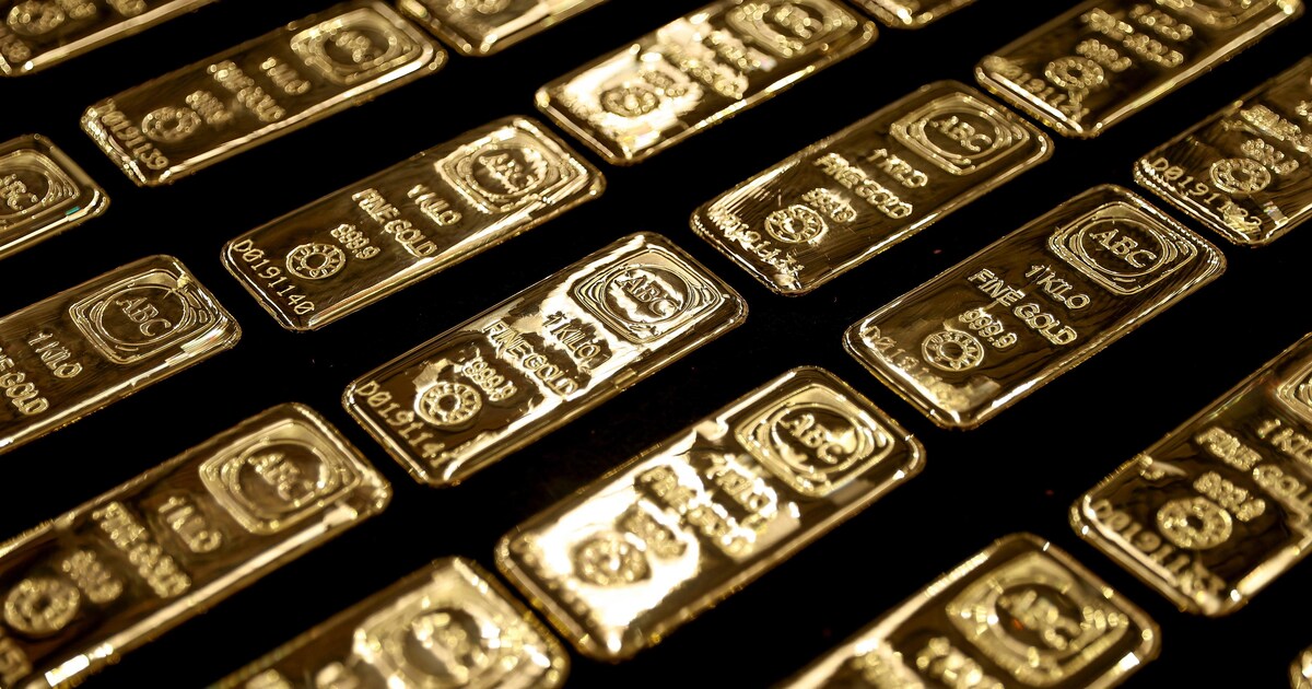 Gold may hit $3,000 an ounce in coming weeks on tariff uncertainty: Analyst