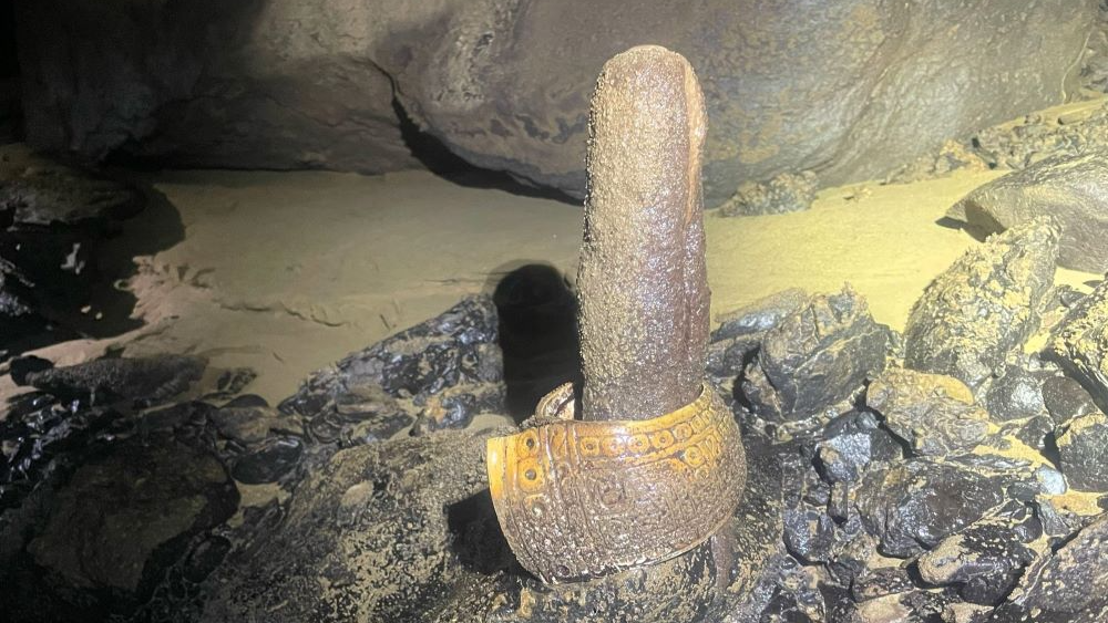 ‘Trash’ found deep inside a Mexican cave turns out to be 500-year-old artifacts from a little-known culture