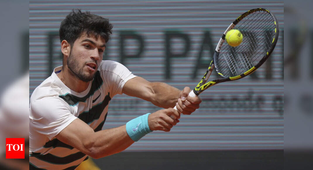 French Open 2025: At Roland Garros, Carlos Alcaraz progresses, Casper Ruud doesn’t