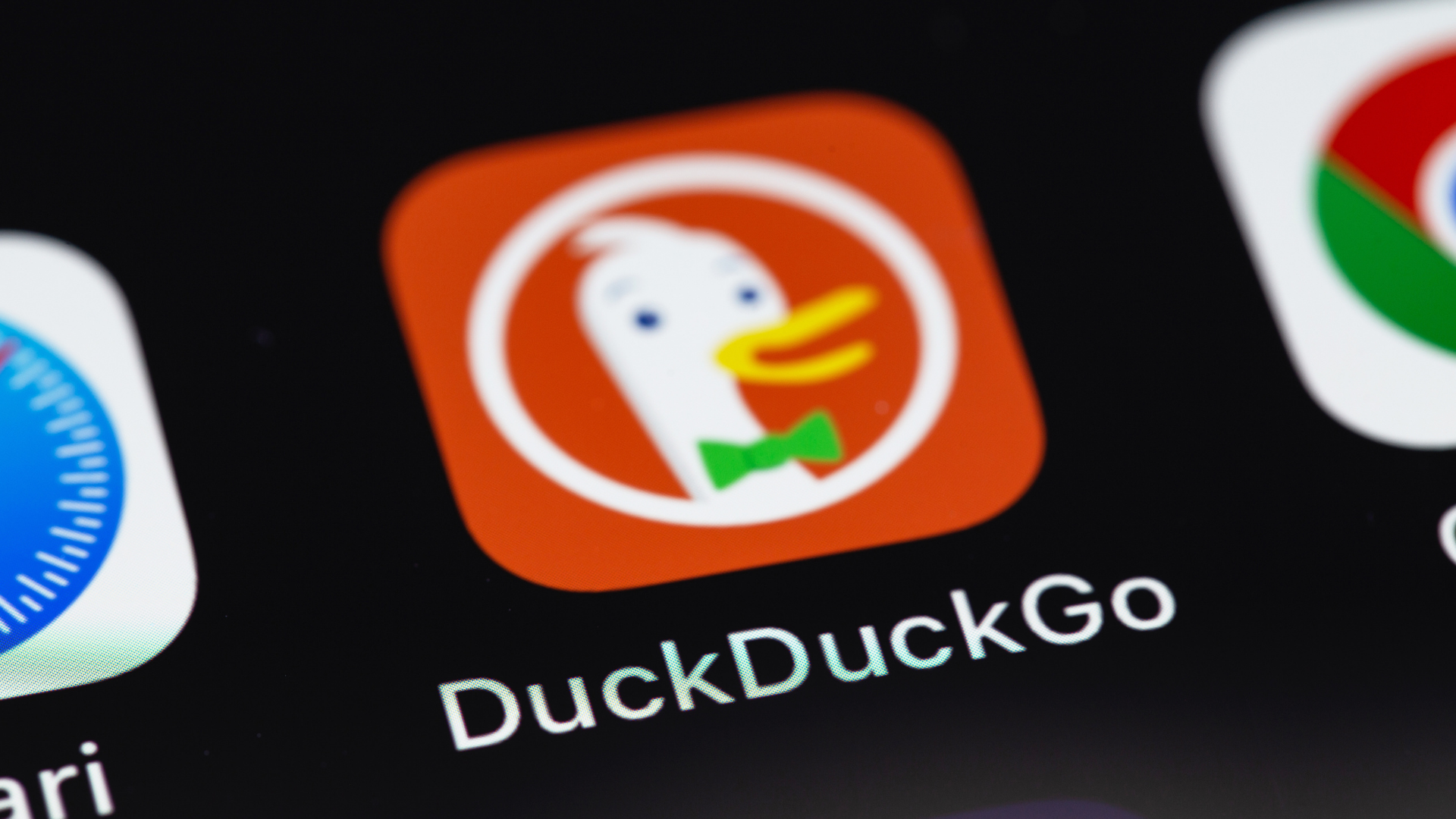 DuckDuckGo’s ‘Scam Blocker’ Just Got a Big Upgrade