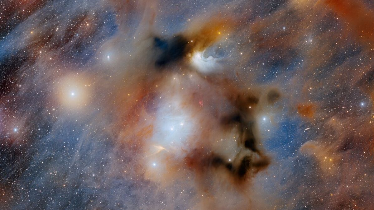 Ominous ‘Chamaeleon’ is hiding a stellar secret: Space photo of the week