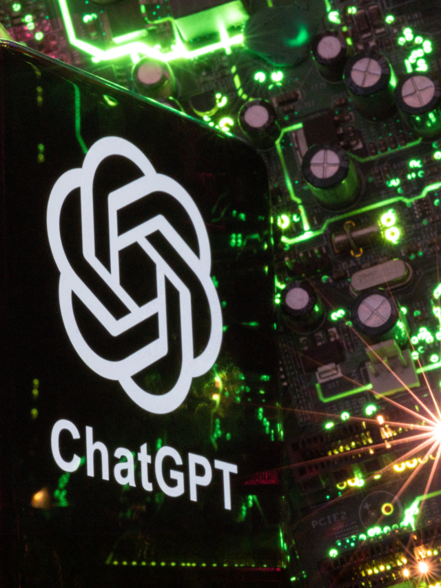 Best ChatGPT Prompts to Nail Your Resume