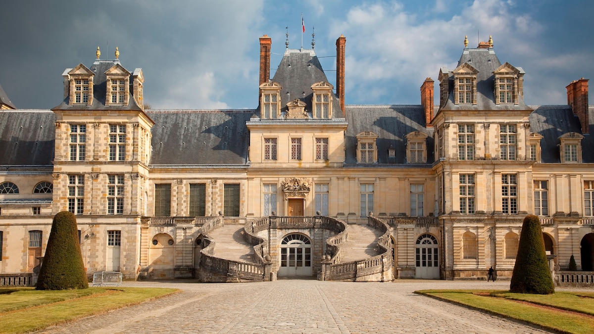 These 3 cities near Paris deserve more than a day trip