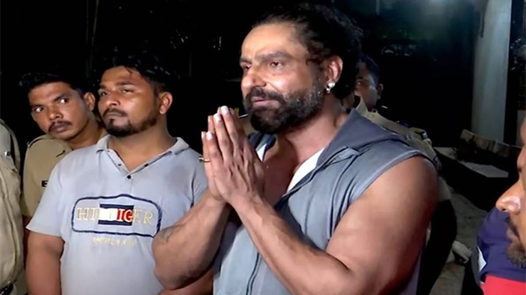 ‘Meri Pari Ke Liye Pray Kijiyega’: Parag Tyagi’s Emotional Appeal After Performing Shefali Jariwala’s Last Rites