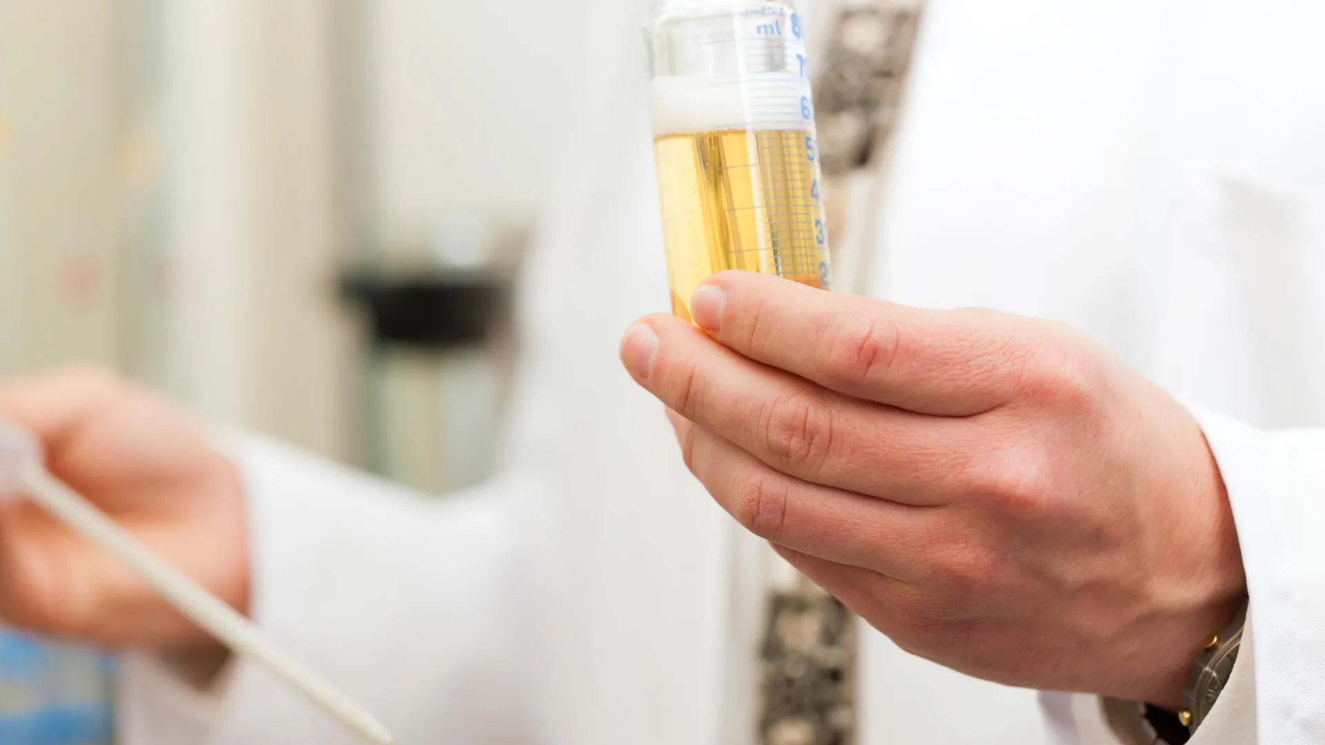 Scientists turn beer yeast into mini factories for smart drugs