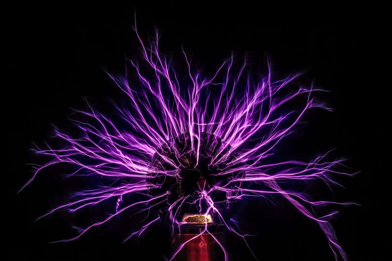 Solving the 250-year-old puzzle of how static electricity works