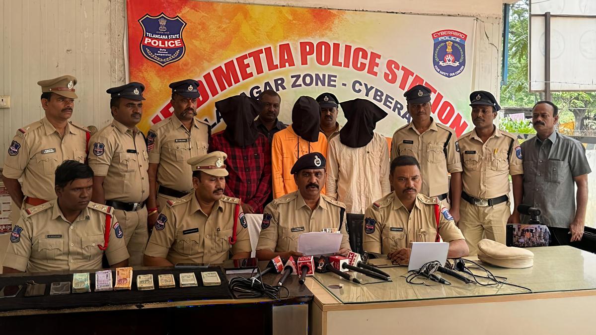 trio-arrested-for-house-burglary-in-jeedimetla;-₹2.15-lakh-recovered
