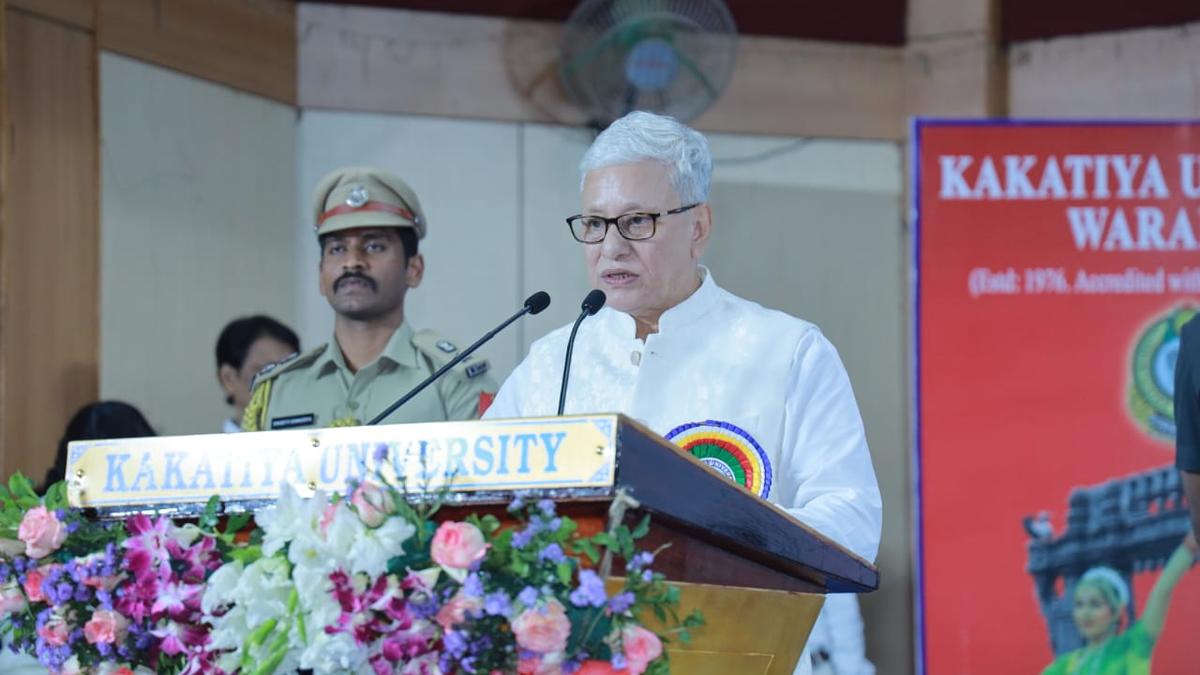 ku-celebrates-23rd-convocation;-governor-stresses-five-skills-for-success  