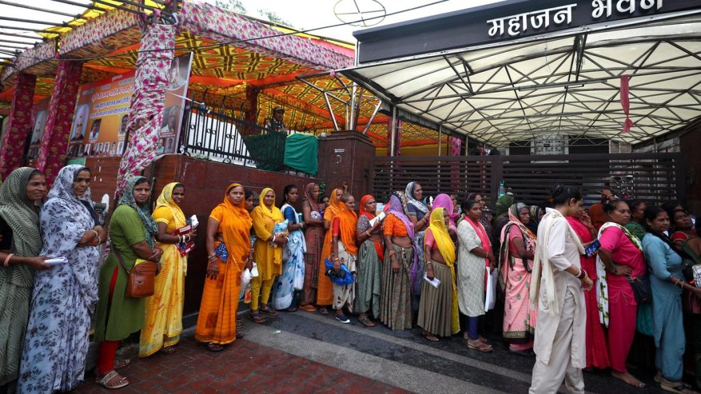 Amarnath yatra: Over 7,500 pilgrims leave amid multi-tier security escort