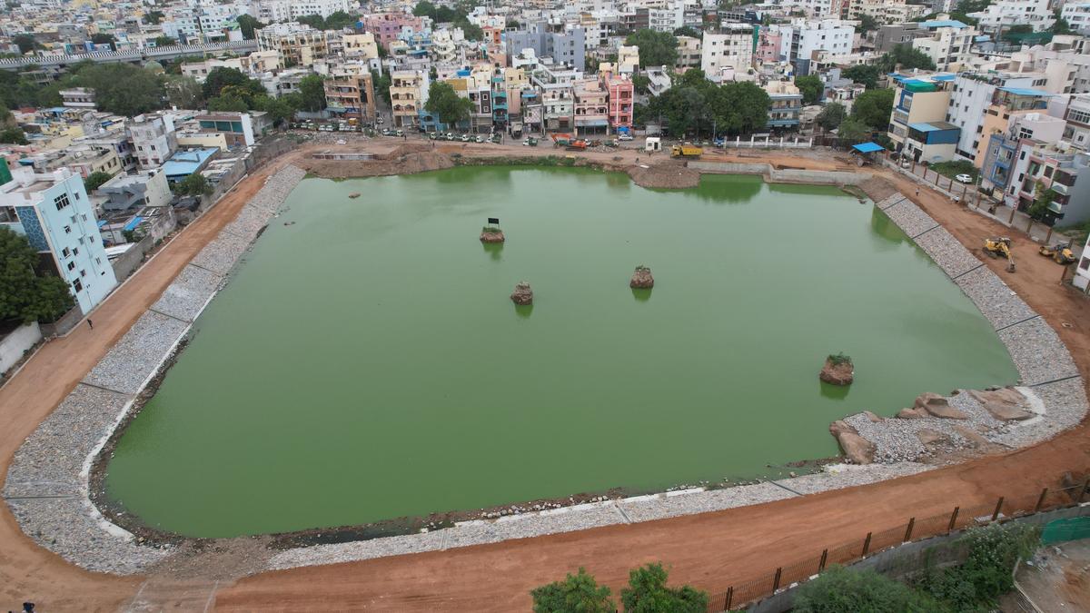hyderabad-lake-rejuvenation:-after-years-of-drought-and-doubt,-bathukamma-kunta-begins-to-fill-up