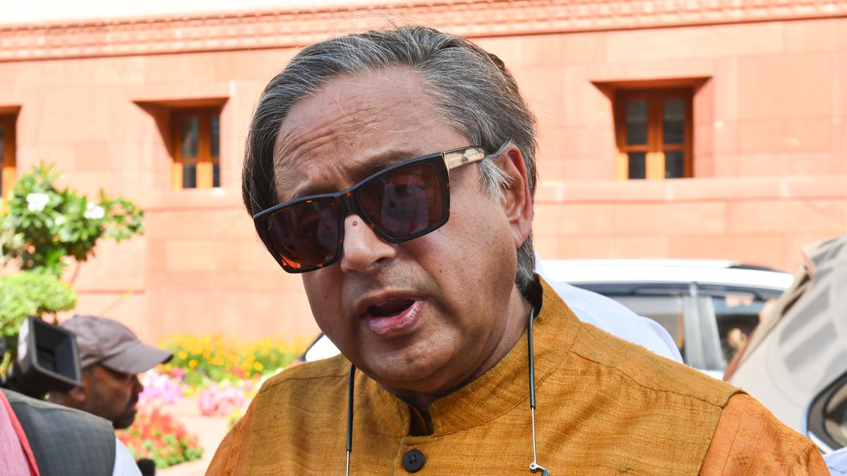 shashi-tharoor’s-article-on-emergency-triggers-war-of-words-between-congress,-bjp