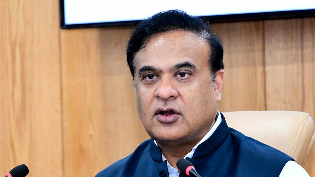 8-illegal-immigrants-‘pushed-back’-into-bangladesh:-assam-cm
