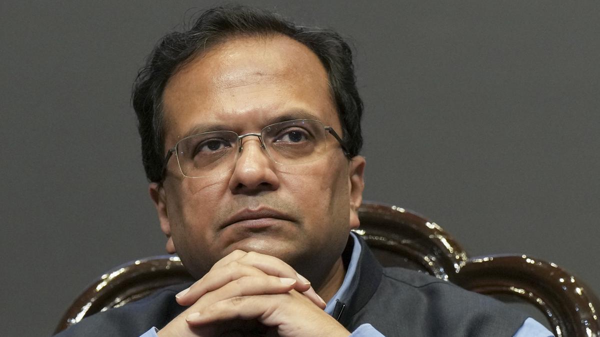 union-home-secretary-govind-mohan-tenure-extended-till-aug-2026 
