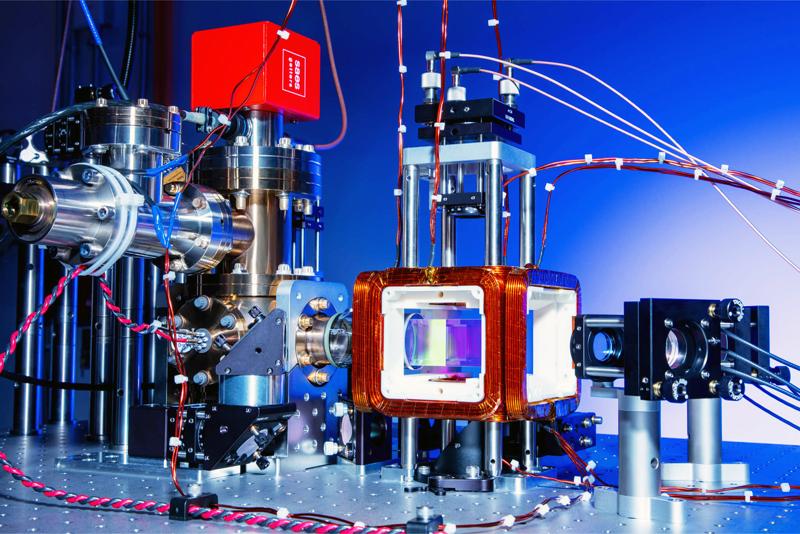 Quantum computers made of individual atoms leap to the fore