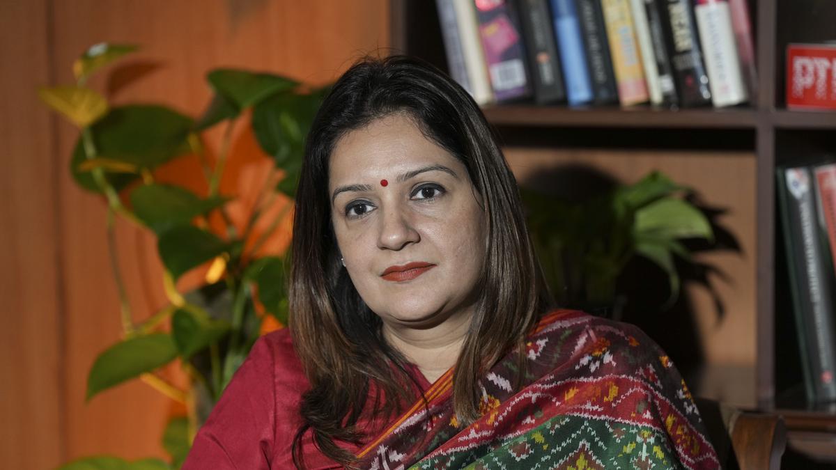 sena’s-priyanka-chaturvedi-demands-inquiry-into-‘leak’-of-aaib’s-report-on-air-india-ahmedabad-plane-crash