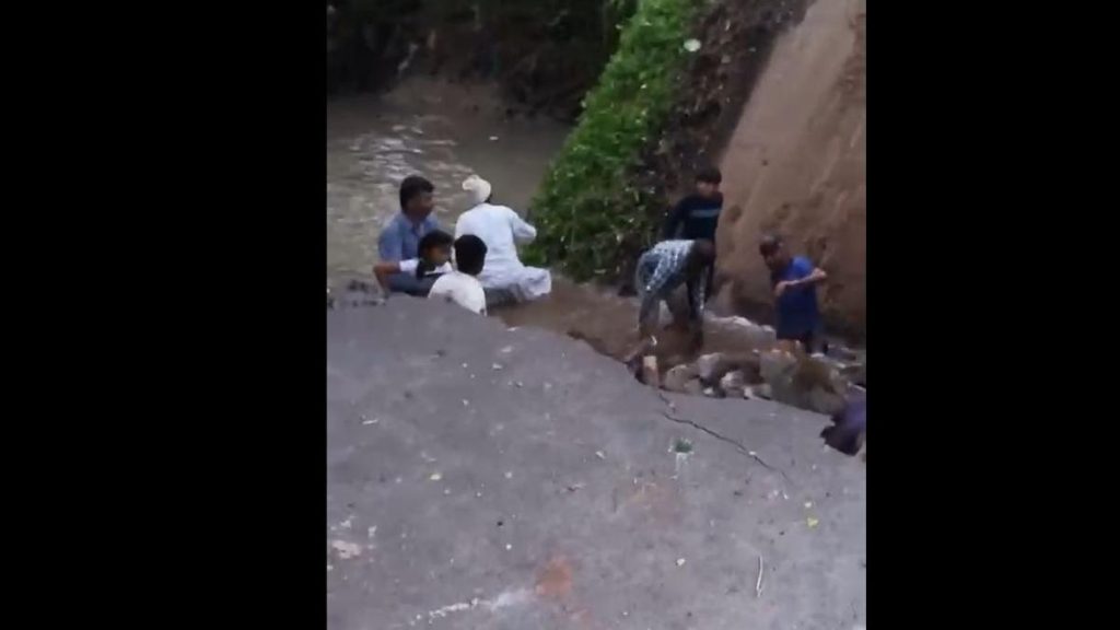 old-bridge-collapses-during-repair-in-gujarat’s-junagadh-district,-no-casualties-reported