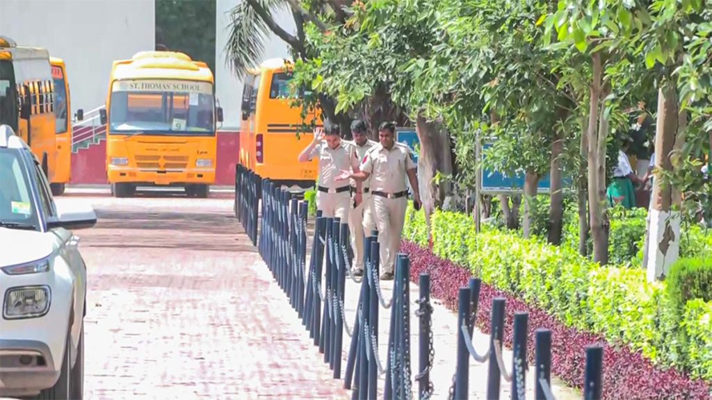 Delhi Schools Face Bomb Threats: 10 Incidents Reported in Three Days