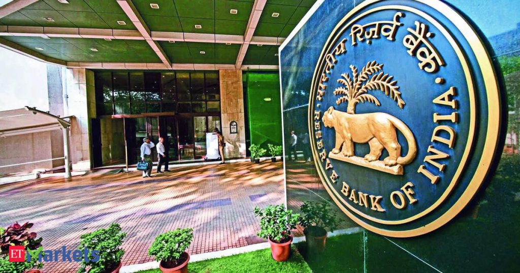 ‘Sumitomo Mitsui Banking Corp awaiting RBI call to buy 25% in Yes Bank’