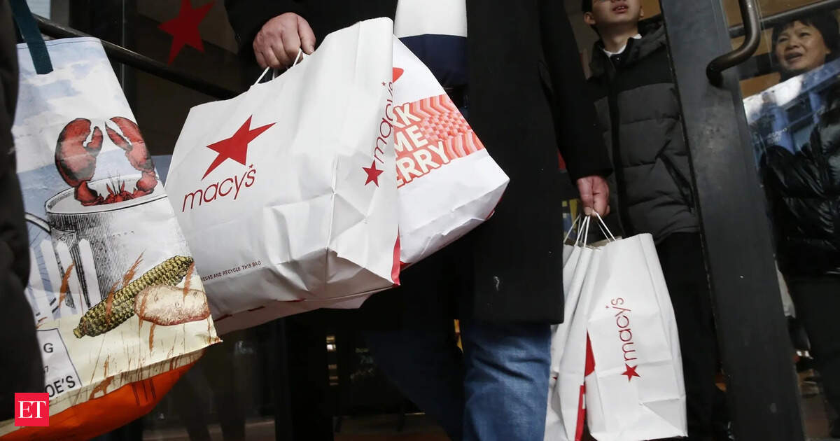 US retail sales beat expectations in June