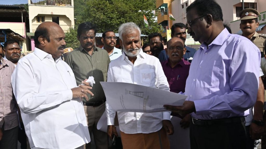 **"Arunachaleshwara Temple Special Darshan Tickets Priced at ₹100: HR&CE Minister"**