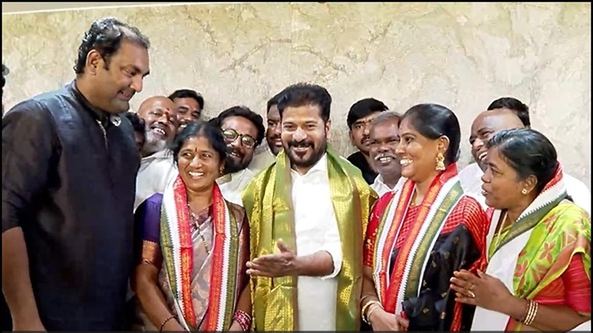 brs-municipal-chairperson-joins-congress