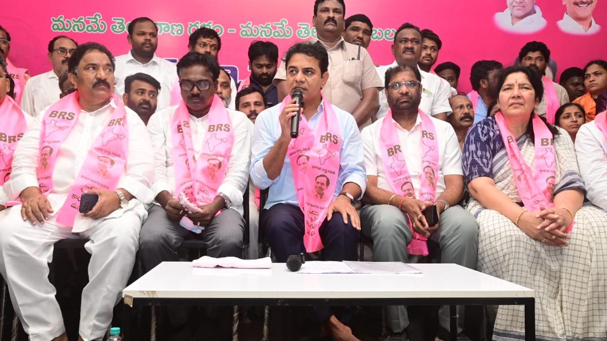 revanth-lying-on-banakacherla,-tapping-phones-of-his-own-ministers:-ktr