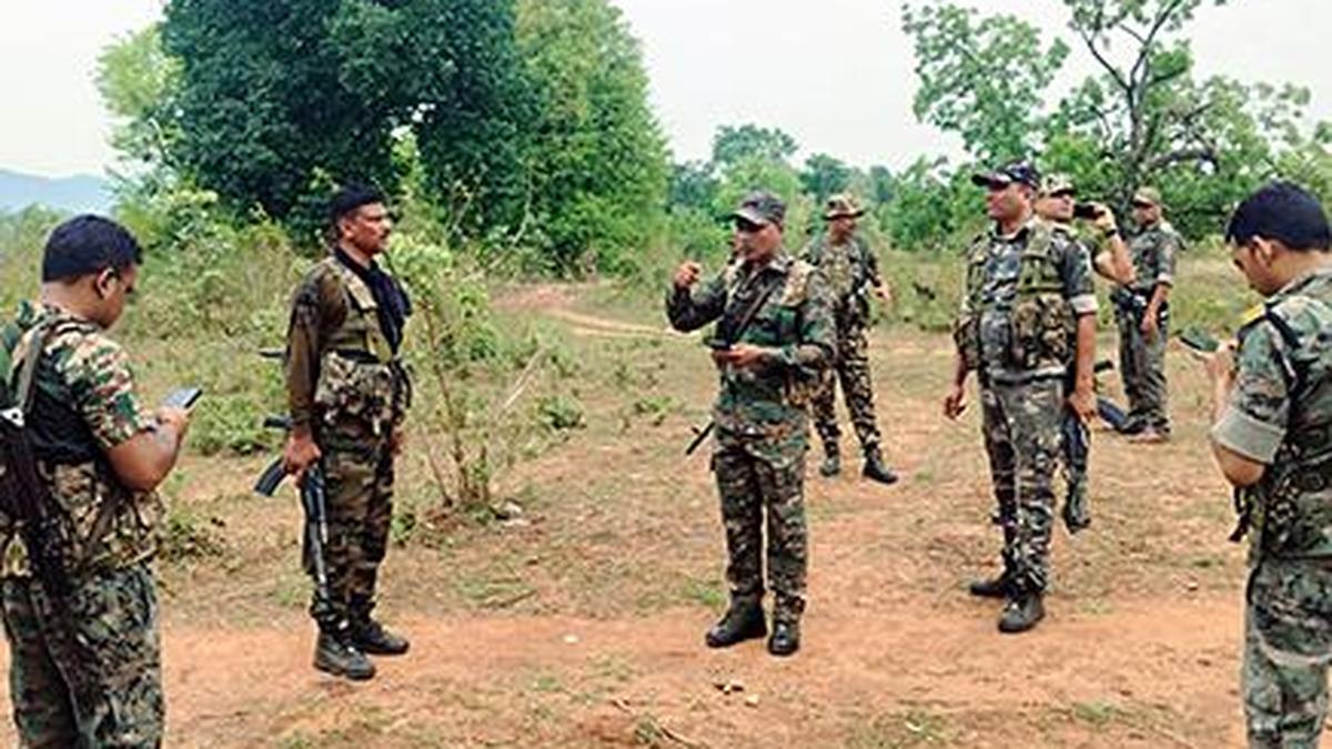 waive-₹13,300-cr.-dues-for-crpf-deployment-for-anti-maoist-operations-in-jharkhand:-soren-to-shah