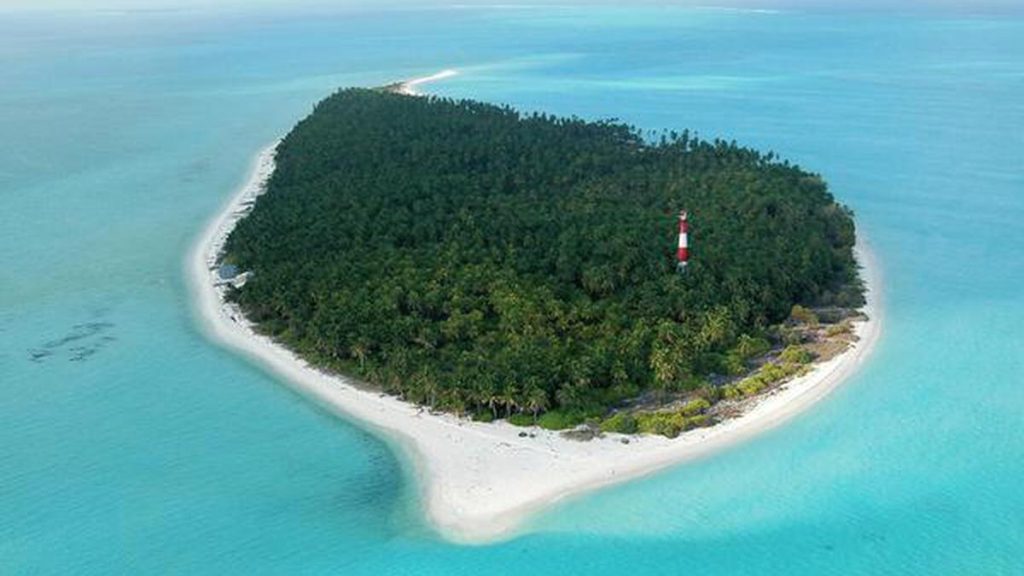 Lakshadweep Considers Bitra Island Acquisition for Defence Use