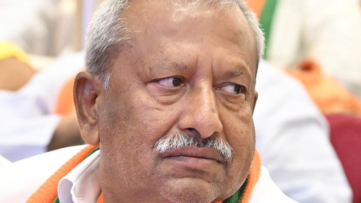 bjp-mla-appears-before-bengaluru-police-for-questioning-over-murder-of-rowdy