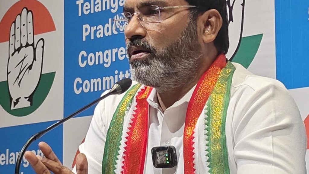 AICC Leader Backs Revanth Reddy's 10-Year CM Aspiration