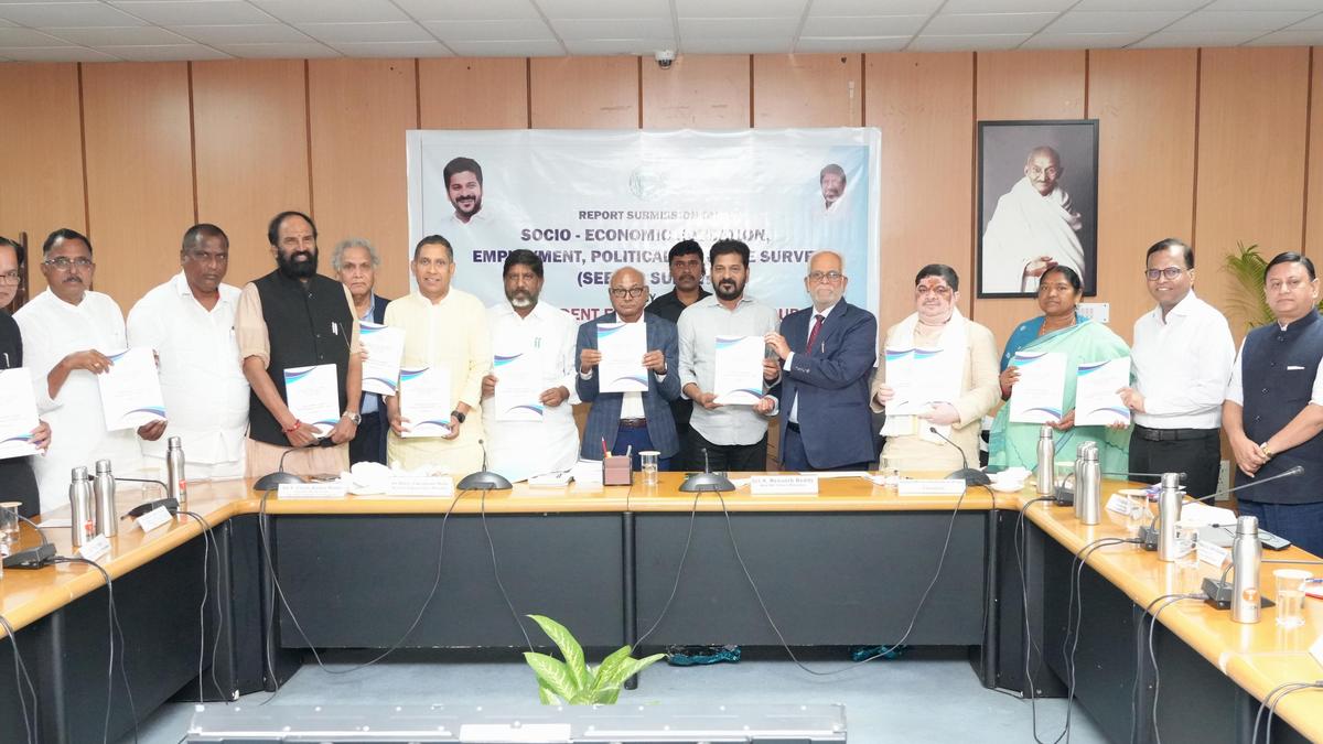 expert-group-on-caste-survey-presents-its-report