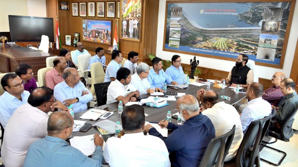 Uttam Calls for Efficient Water Use in Kharif After State-wide Review