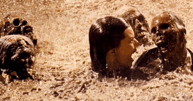 10 Bizarre Events That Happened on the Set of Poltergeist