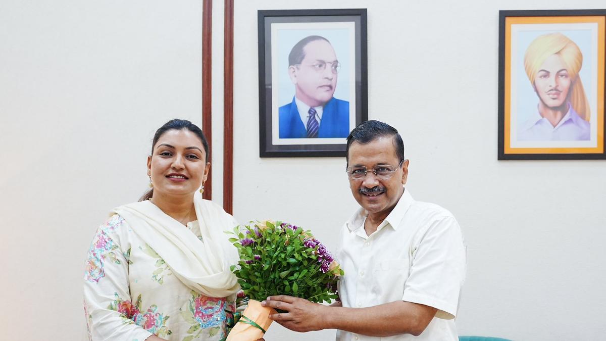 aap-rejects-punjab-mla-anmol-gagan’s-resignation