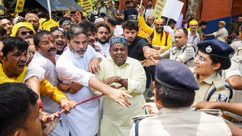 Bihar Police Lathi-Charge Injures Jan Suraaj Protesters in Patna