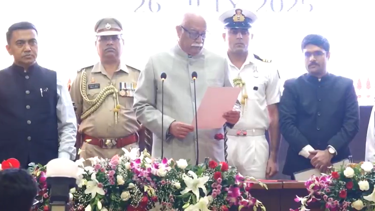 ashok gajapathi-raju-takes-oath-as-goa-governor