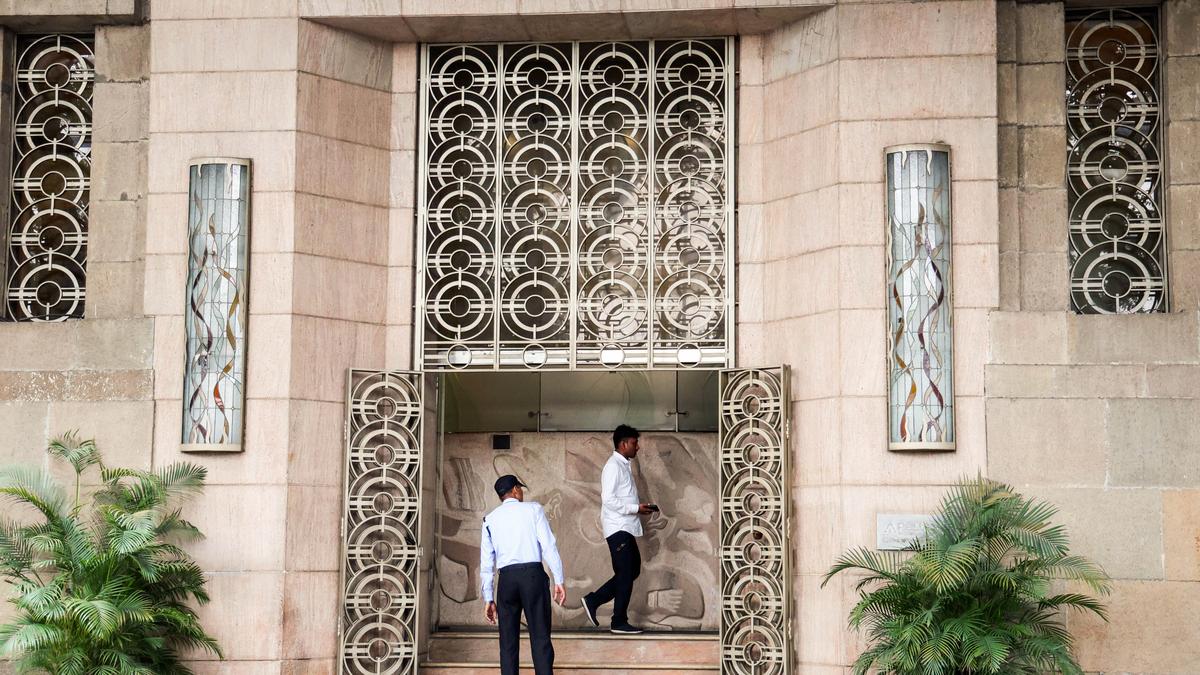 enforcement-directorate-raids-against-anil-ambani-group-companies-continue-on-day-3