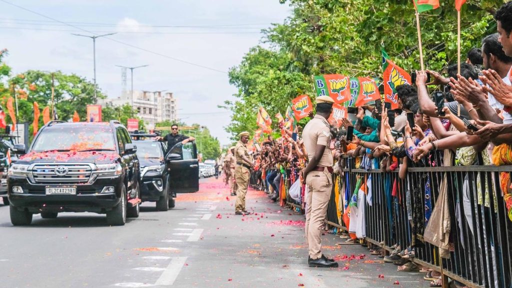 PM given a rousing reception in Tiruchi