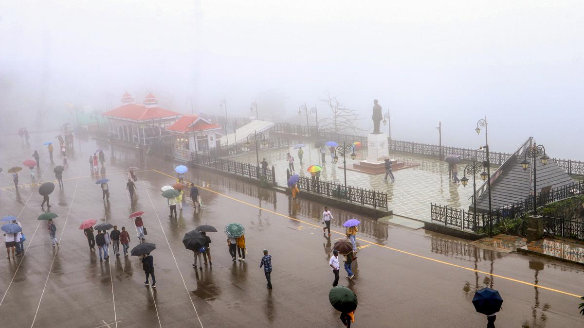 himachal-pradesh-suffers-losses-of-₹1500-crore-during-ongoing-monsoon-season