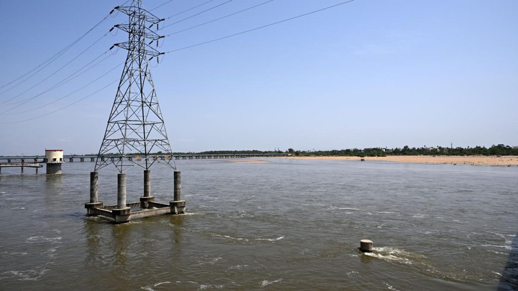 NDRF team stationed in Tiruchi district for rescue work as surplus water is released into Kollidam