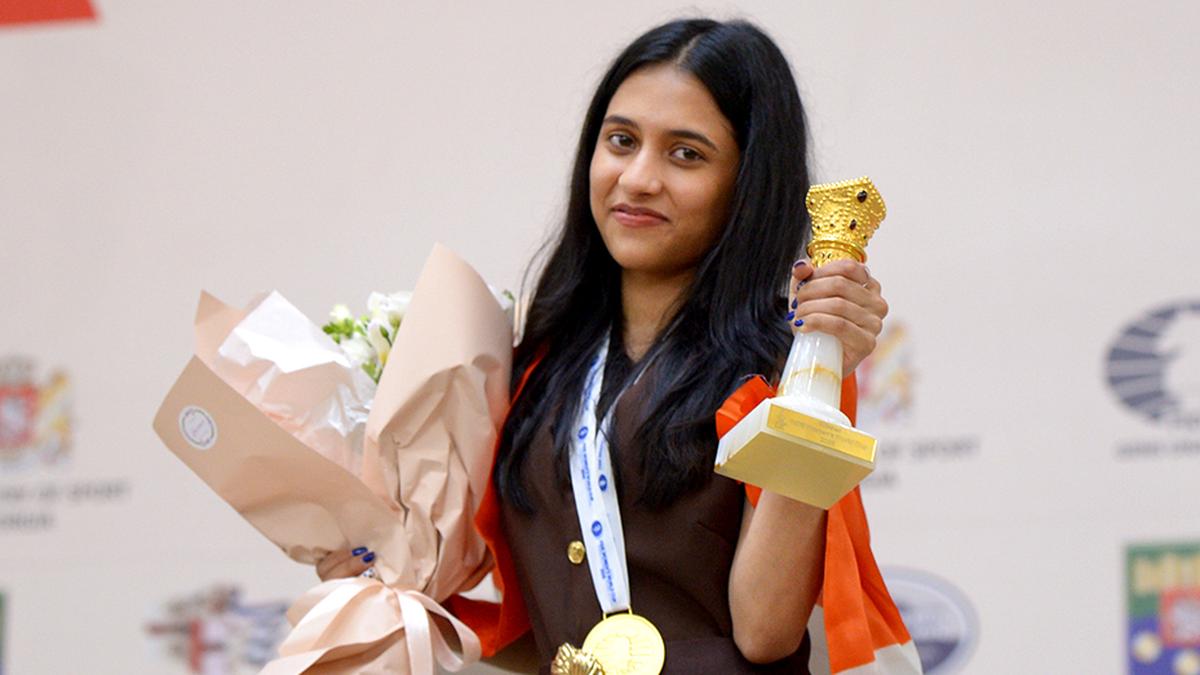 maharashtra-to-felicitate-chess-grandmaster-divya-deshmukh-for-fide-women-world-cup-victory
