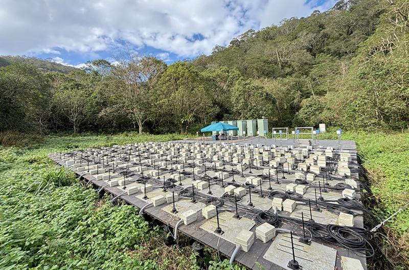 A new kind of telescope is set to search for mysterious fast radio bursts
