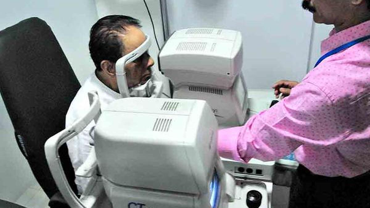 insurance-can-better-cataract-surgery-outcomes-for-india’s-elderly:-study