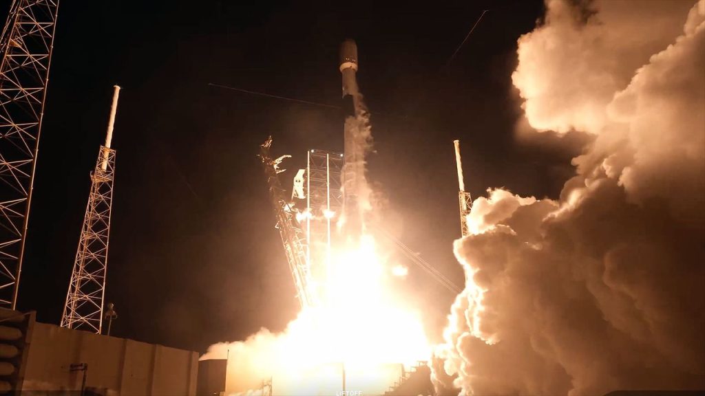 SpaceX launches 28 Starlink satellites on a Falcon 9 rocket from Florida