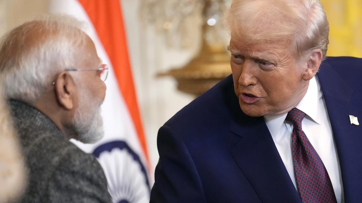 trump-slaps-25%-tariff-on-imports-from-india-‘plus-a-penalty’-for-buying-russian-oil,-weapons,-and-‘obnoxious’-trade-barriers