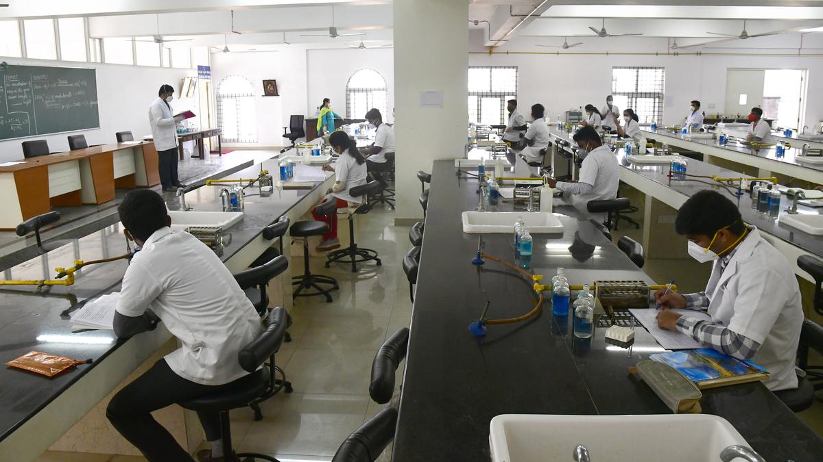 nmc-grants-conditional-renewal,-recognition-to-22-government-medical-colleges-in-karnataka