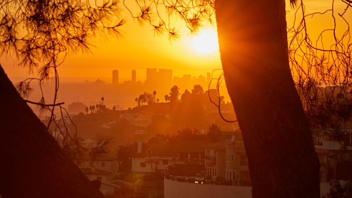 Extreme heat may age you as much as smoking or heavy drinking