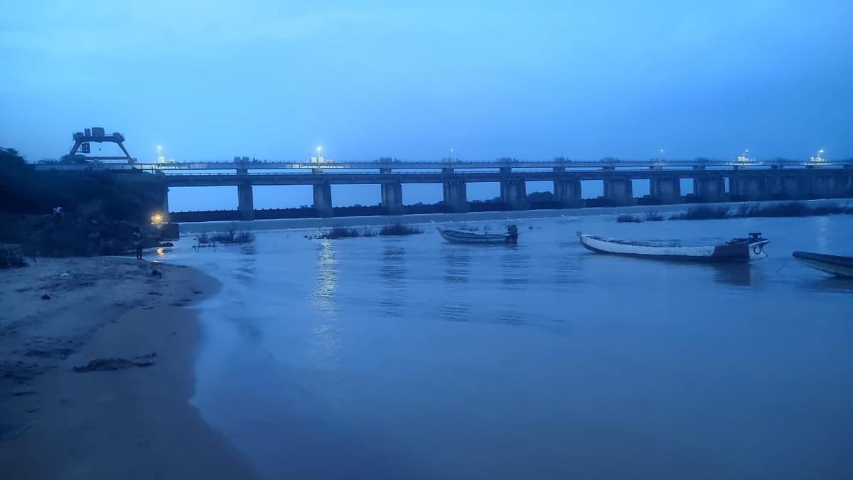 andhra-pradesh-floods-live:-pulichintala-project-on-krishna-river-maintains-high-discharge