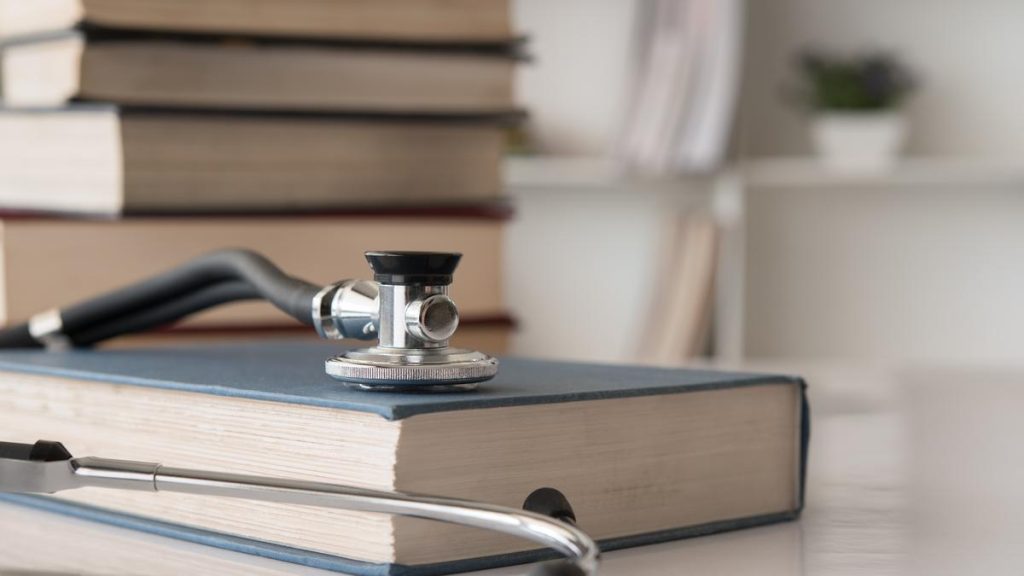 Maharashtra government withdraws implementation of 10% EWS quota in private medical colleges