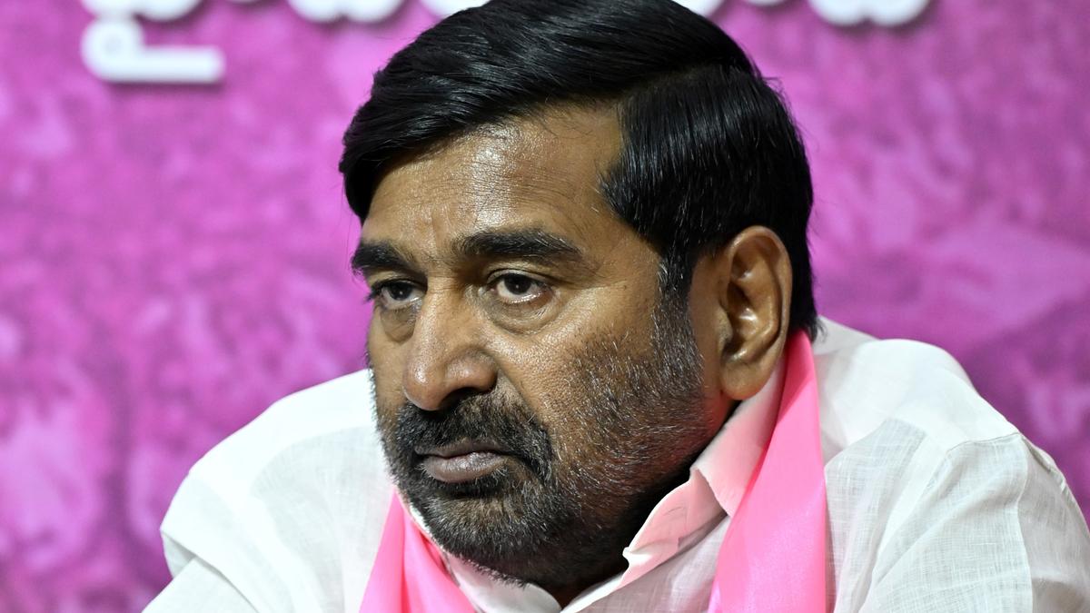 kavitha-parroting-brs-opponents’-language:-jagadish-reddy